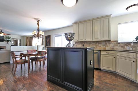 323 Harbour Pointe Dr, Grover, MO 63040 photo 14