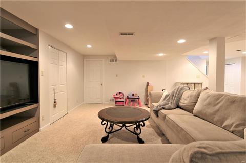 323 Harbour Pointe Dr, Grover, MO 63040 photo 35