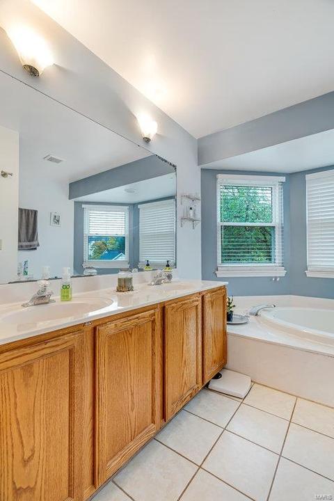 668 Emge Rd, O'fallon, MO 63366 photo 19
