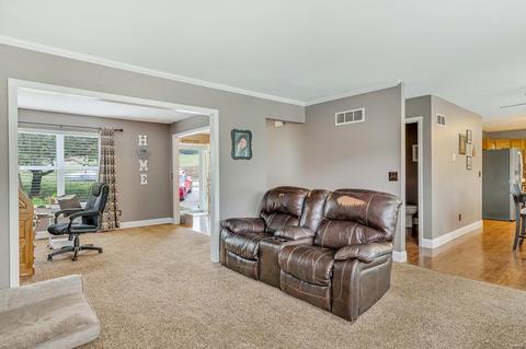 668 Emge Rd, O'fallon, MO 63366 photo 9