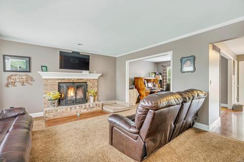 668 Emge Rd, O'fallon, MO 63366 photo 8