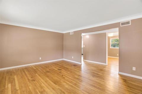 2562 Hackman, Saint Louis, MO 63136 photo 3