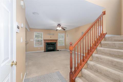 263 Tyndale Dr, O'fallon, MO 63366 photo 4