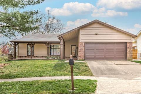122 Holly Garden Dr, Ballwin, MO 63021 photo 1