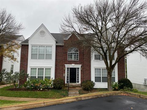 1335 Crossings #C, Ballwin, MO 63021 photo 1