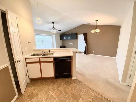 1335 Crossings #C, Ballwin, MO 63021 photo 10