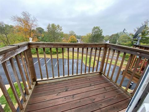 1335 Crossings #C, Ballwin, MO 63021 photo 23