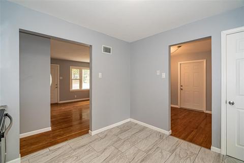 449 Radford Ln, Ballwin, MO 63021 photo 8