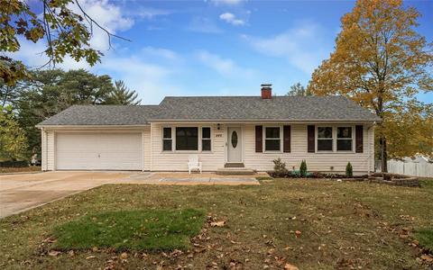 449 Radford Ln, Ballwin, MO 63021 photo 1