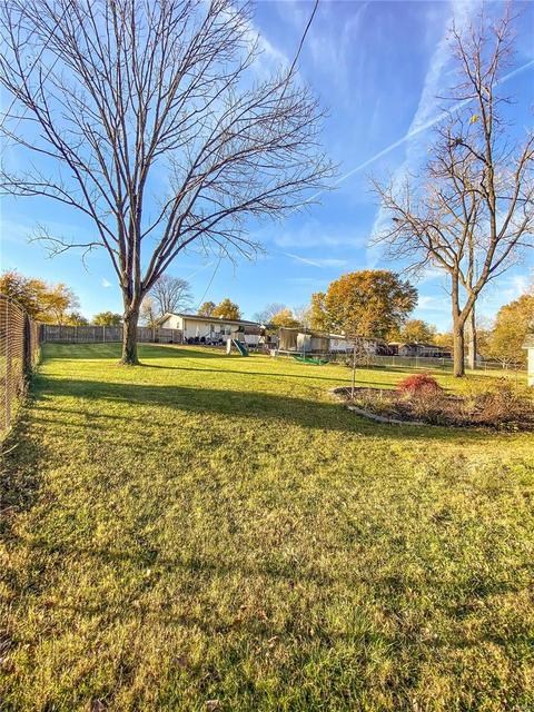 254 E Skyline, Ballwin, MO 63011 photo 9
