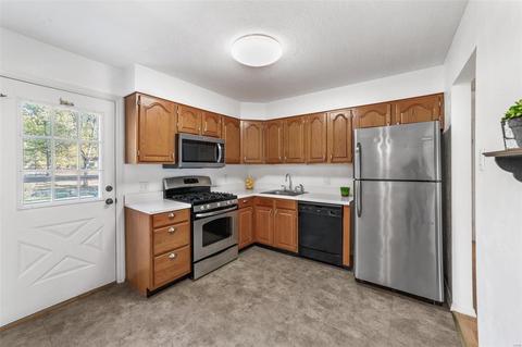607 Nancy Pl, Ballwin, MO 63021 photo 11