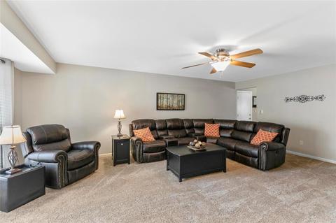 544 Cherry Ridge Ct, Ballwin, MO 63021 photo 11
