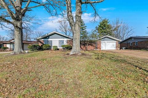 424 Iron Lantern Dr, Ballwin, MO 63011 photo 33