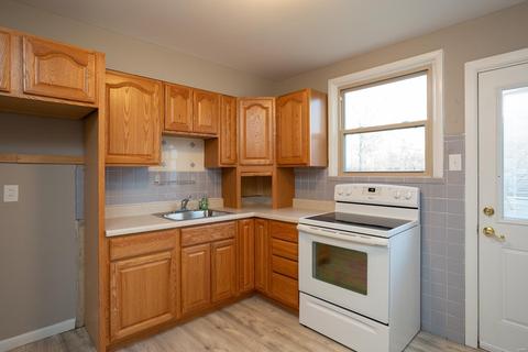 220 Ramsey Ln, Ballwin, MO 63021 photo 8