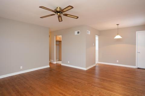 220 Ramsey Ln, Ballwin, MO 63021 photo 7