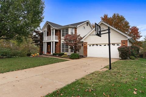 787 Redstart Dr, Ellisville, MO 63021 photo 2