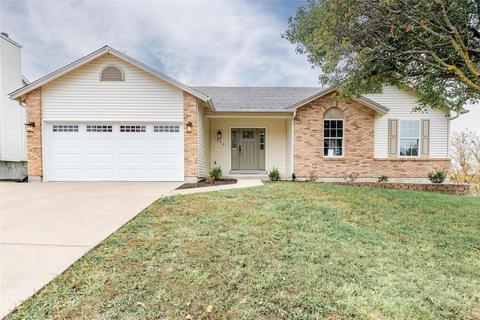 1804 Summitview Dr, Saint Charles, MO 63303 photo 1