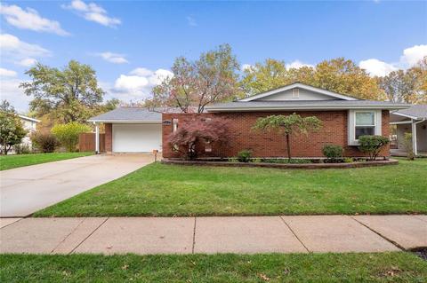672 Towerwood Dr, Ballwin, MO 63021 photo 6