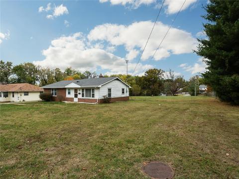 11141 Morrow Dr, Saint Ann, MO 63074 photo 3