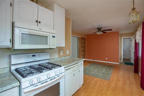 1010 Savoy, Manchester, MO 63011 photo 13