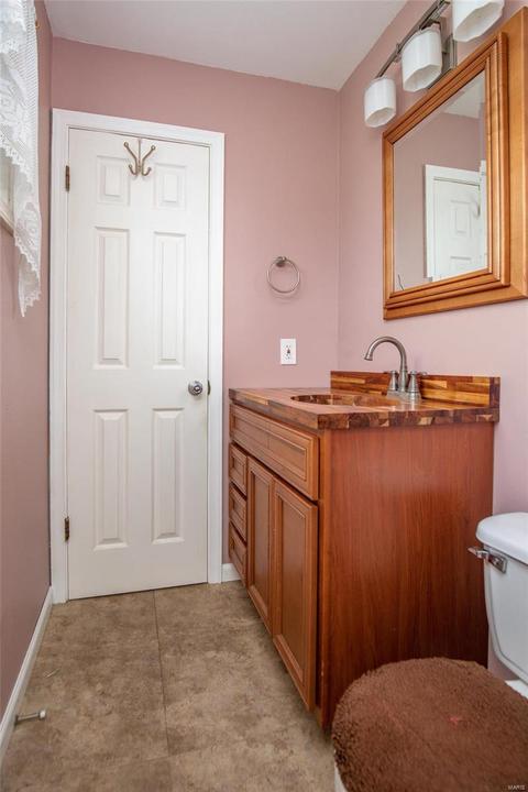 1010 Savoy, Manchester, MO 63011 photo 19