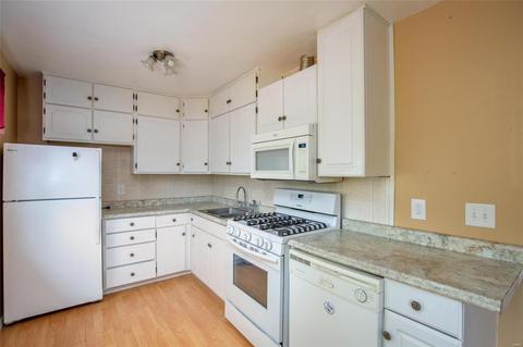 1010 Savoy, Manchester, MO 63011 photo 12