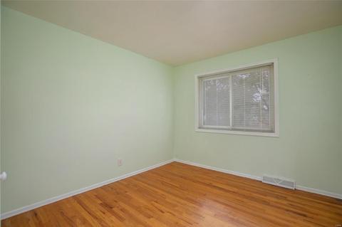 1010 Savoy, Manchester, MO 63011 photo 21