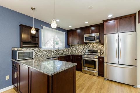 1218 Saddlemaker Dr, Saint Charles, MO 63304 photo 3