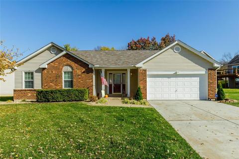 1218 Saddlemaker Dr, Saint Charles, MO 63304 photo 1