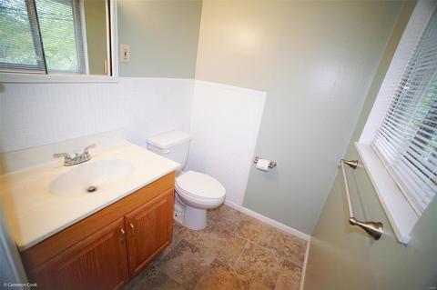 610 Vitry Dr, Manchester, MO 63011 photo 6