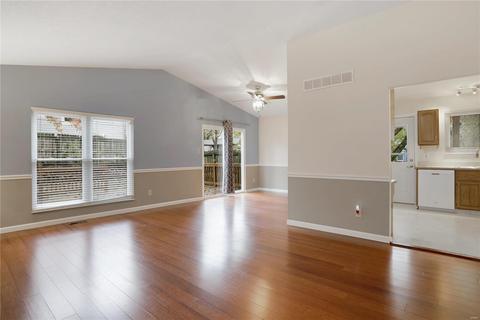 1024 Hollyleaf Ct, Ballwin, MO 63021 photo 7