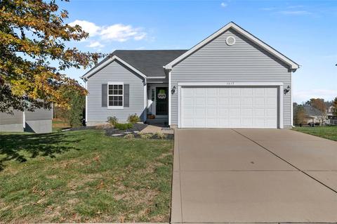 1613 Grace View Dr, Eureka, MO 63025 photo 1