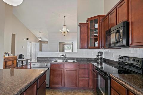1613 Grace View Dr, Eureka, MO 63025 photo 9