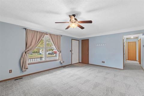712 Pepper Ln, O'fallon, MO 63366 photo 2