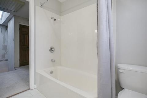 5312 Sutherland Ave, Saint Louis, MO 63109 photo 32