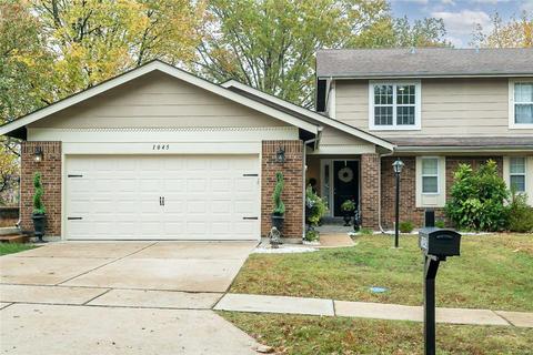 1045 Ridgeway Meadow Dr, Ellisville, MO 63021 photo 1