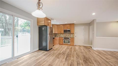 252 Lakeside Dr, Ballwin, MO 63021 photo 6