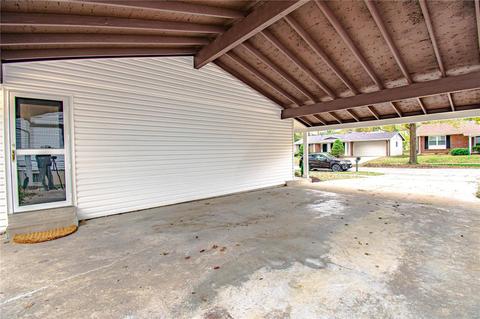 561 Goldwood Dr, Ballwin, MO 63021 photo 67