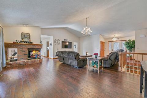 5213 Roanoke Dr, Weldon Spring, MO 63304 photo 8
