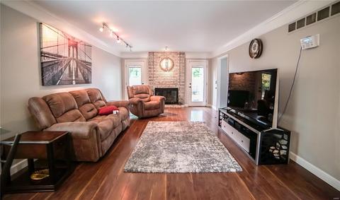 660 Huntley Hts, Ballwin, MO 63021 photo 15