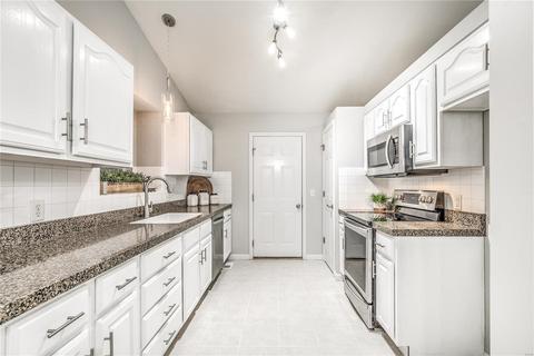 1380 Washingtons Crossing Dr, O'fallon, MO 63366 photo 13