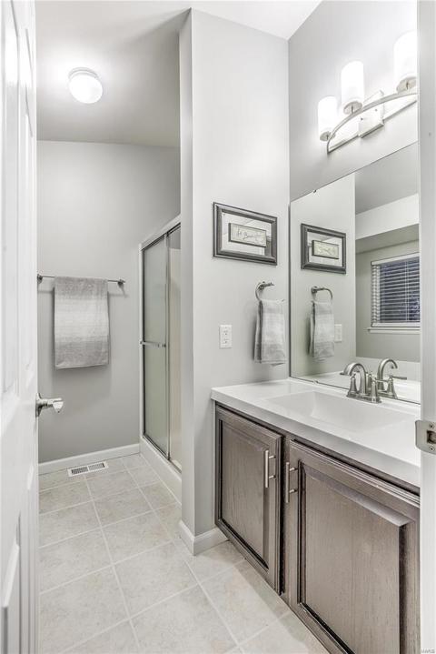 1380 Washingtons Crossing Dr, O'fallon, MO 63366 photo 17
