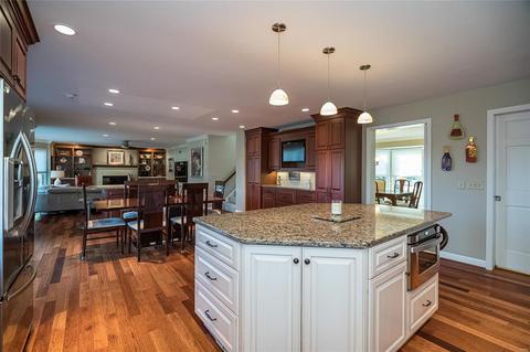 402 Berringer Pl, Ballwin, MO 63021 photo 13