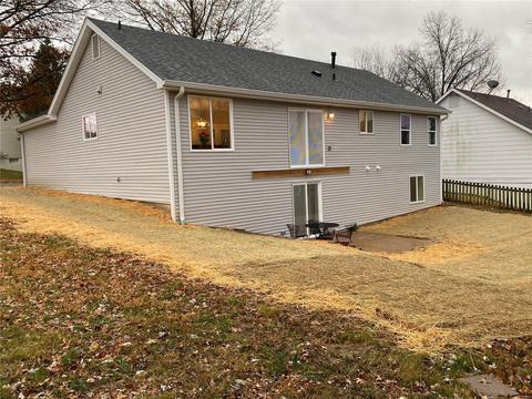 201 Brookmont Farm, Ballwin, MO 63021 photo 2