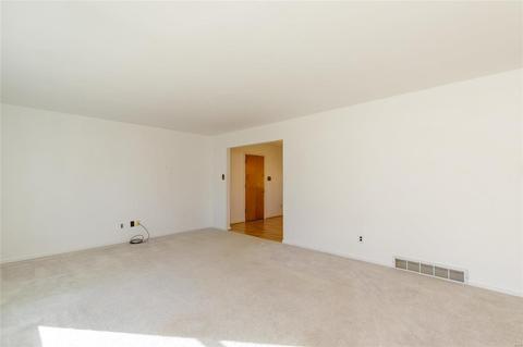 401 Westridge Dr, O'fallon, MO 63366 photo 7