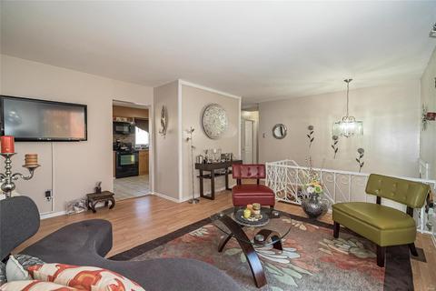 916 Glenmill Dr, Manchester, MO 63021 photo 4