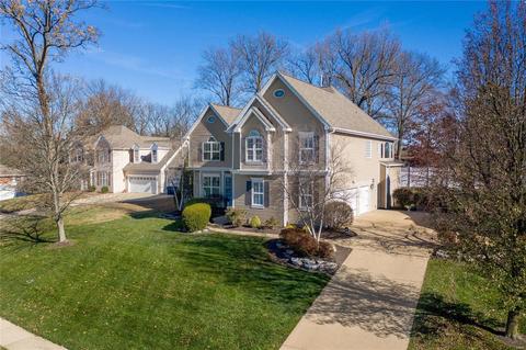 214 Pointe Lucerne Ct, Ballwin, MO 63011 photo 2