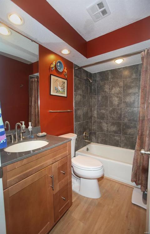 747 Knickerbacker, Manchester, MO 63021 photo 15