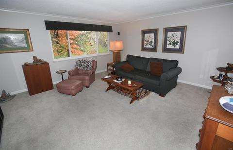 747 Knickerbacker, Manchester, MO 63021 photo 7