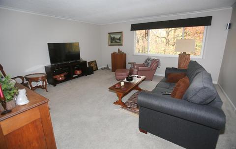 747 Knickerbacker, Manchester, MO 63021 photo 6